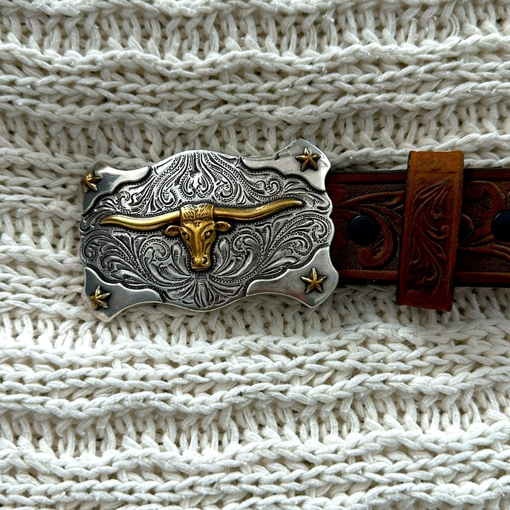 Boys western belt by Tony Lama size 26